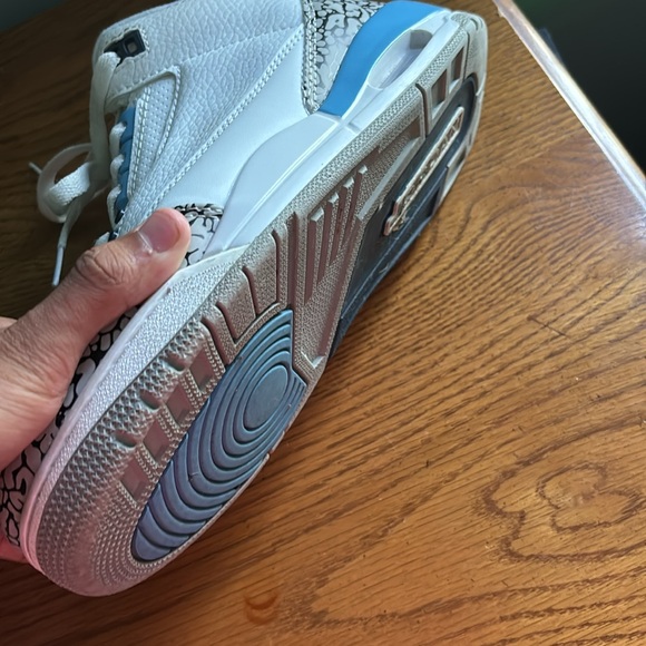 Jordan 3 University Blue - Picture 4 of 9